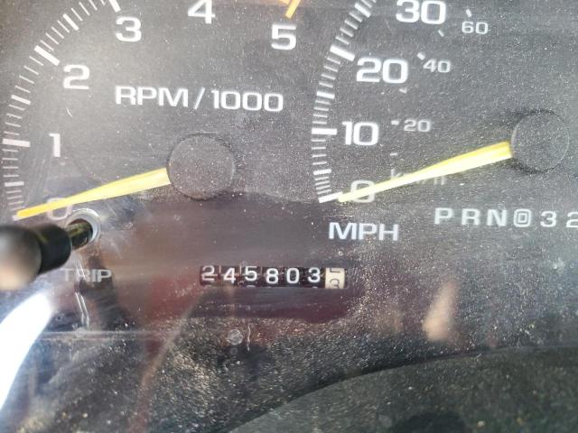 Photo 8 from auction – 1998 CHEVROLET SUBURBAN C with VIN 3GNFC16F7WG146877
