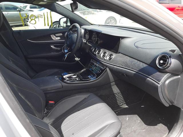 Photo 5 from auction – 2017 MERCEDES-BENZ E 300 with VIN WDDZF4JB0HA128733
