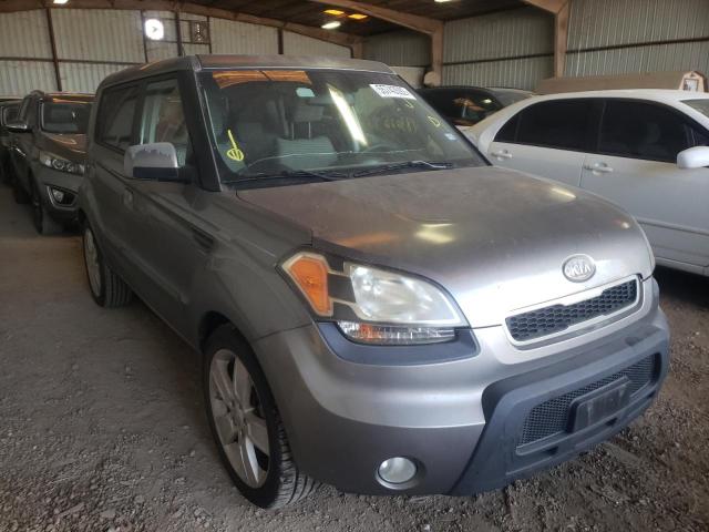 KIA SOUL + 2010 with VIN KNDJT2A20A7165711 - Photo from auction