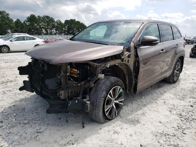 Photo 2 from auction – 2017 TOYOTA HIGHLANDER with VIN 5TDBZRFH6HS435131