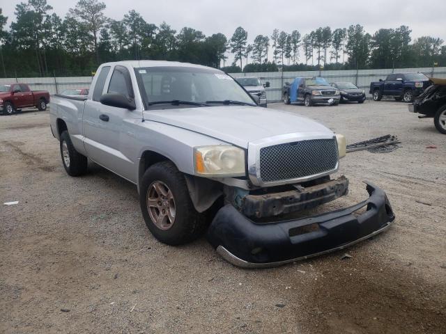 Photo 9 from auction – 2005 DODGE DAKOTA SLT with VIN 1D7HE42K55S330552