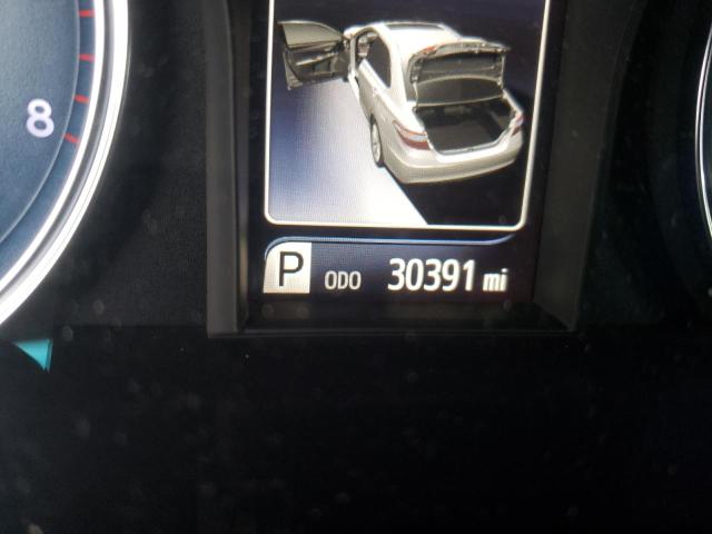 Photo 8 from auction – 2016 TOYOTA CAMRY LE with VIN 4T4BF1FK1GR575136