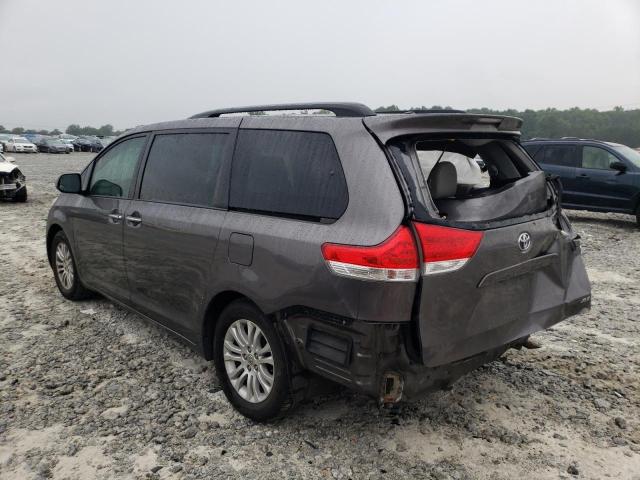 Photo 3 from auction – 2013 TOYOTA SIENNA XLE with VIN 5TDYK3DC6DS386302