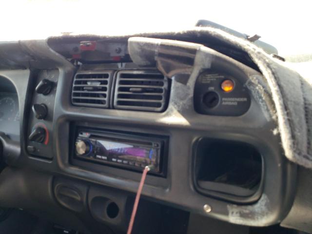 Photo 9 from auction – 2000 DODGE RAM 1500 with VIN 1B7HC13Y7YJ107165