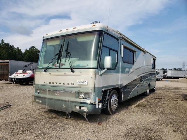 Photo 2 from auction – 1999 FREIGHTLINER CHASSIS X with VIN 4UZ6XJCA7XCF27959