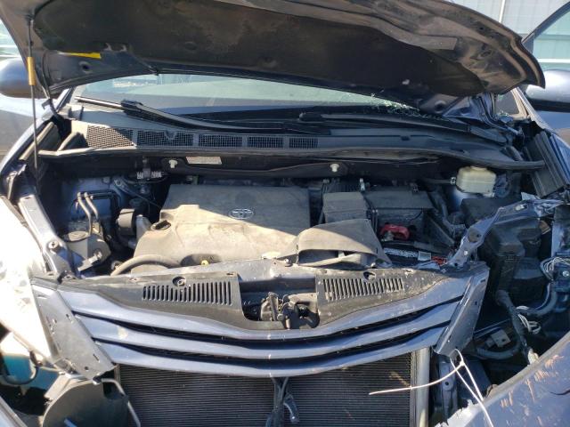 Photo 7 from auction – 2015 TOYOTA SIENNA LE with VIN 5TDKK3DCXFS608574
