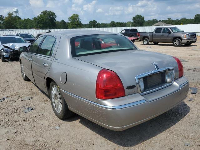 Photo 3 from auction – 2003 LINCOLN TOWN CAR E with VIN 1LNHM81W53Y626301