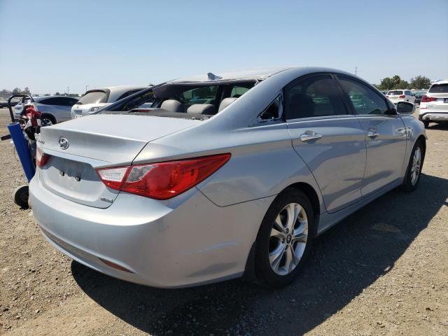 Photo 4 from auction – 2011 HYUNDAI SONATA SE with VIN 5NPEC4AC3BH303437