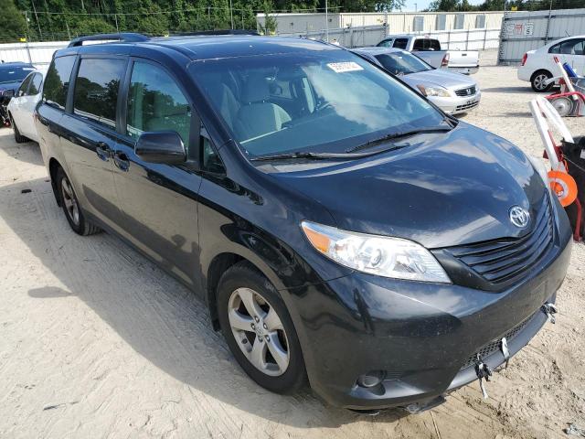 TOYOTA SIENNA 2017 with VIN 5TDZZ3DC1HS829798 - Photo from auction