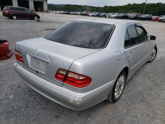 صورة رقم 4 من المزاد - 2001 MERCEDES-BENZ E 320 مع VIN WDBJF65J91B235539