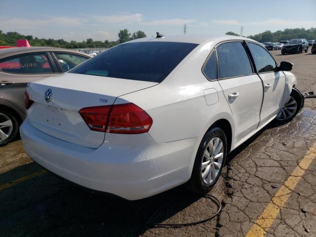 Photo 4 from auction – 2015 VOLKSWAGEN PASSAT S with VIN 1VWAT7A32FC025158