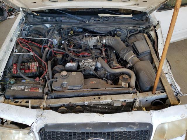 Photo 7 from auction – 2004 FORD CROWN VICT with VIN 2FAHP71W24X136704