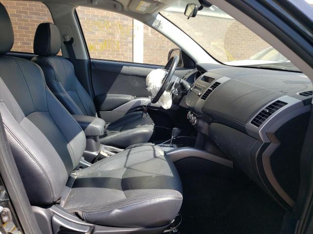 Photo 5 from auction – 2010 MITSUBISHI OUTLANDER with VIN JA4JT4AX6AZ002535