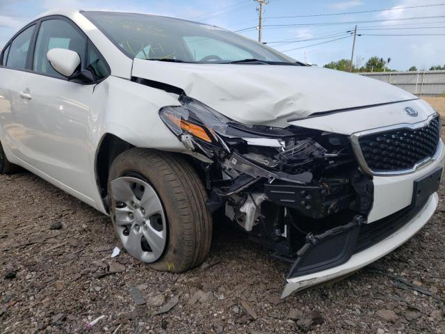 Photo 9 from auction – 2017 KIA FORTE LX with VIN 3KPFK4A74HE050720