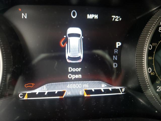 Photo 8 from auction – 2018 JEEP CHEROKEE L with VIN 1C4PJLDB0JD560815
