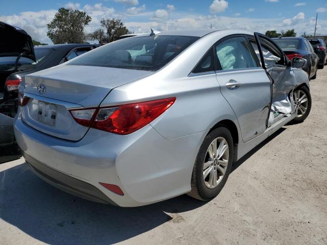Photo 4 from auction – 2014 HYUNDAI SONATA GLS with VIN 5NPEB4ACXEH901192