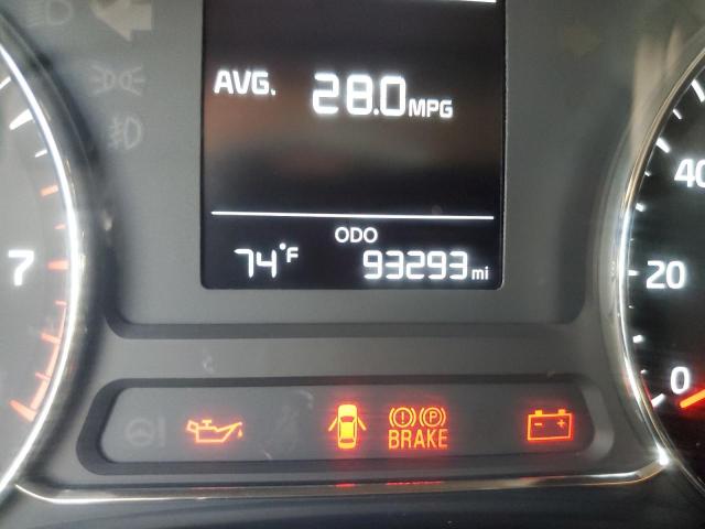 Photo 8 from auction – 2017 KIA FORTE LX with VIN 3KPFK4A71HE112963