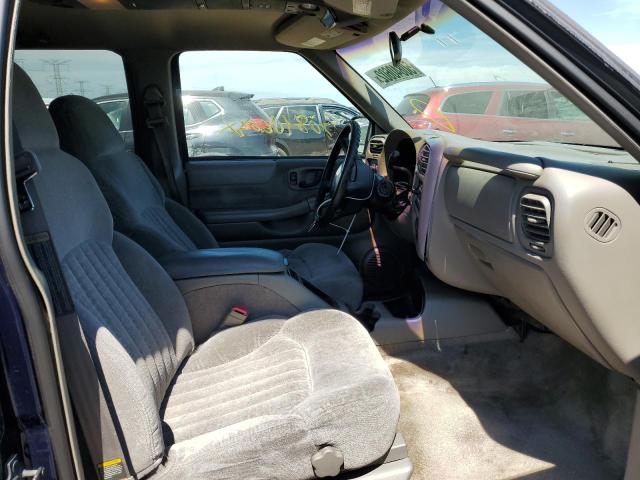 Photo 5 from auction – 2000 CHEVROLET BLAZER with VIN 1GNCS13W1Y2170758