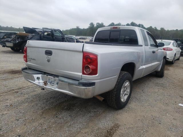 Photo 4 from auction – 2005 DODGE DAKOTA SLT with VIN 1D7HE42K55S330552
