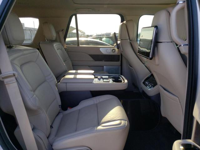 Photo 6 from auction – 2019 LINCOLN NAVIGATOR with VIN 5LMJJ2LT1KEL10367