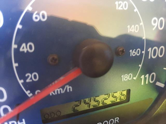Photo 8 from auction – 2002 TOYOTA SIENNA LE with VIN 4T3ZF13CX2U453445