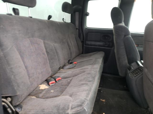 Photo 6 from auction – 2002 CHEVROLET SILVERADO with VIN 2GCEK19T921117408