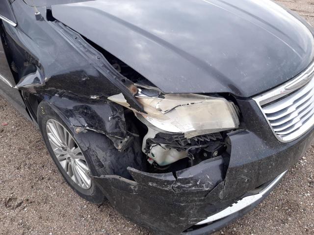 Photo 9 from auction – 2014 CHRYSLER TOWN & COU with VIN 2C4RC1CG8ER107159