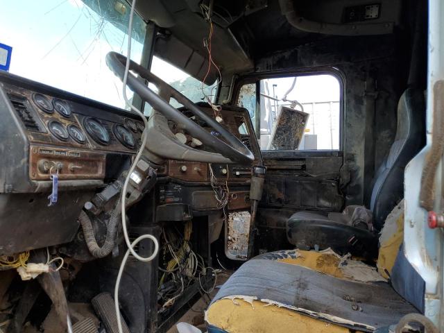 Photo 5 from auction – 1997 FREIGHTLINER CONVENTION with VIN 2FUY3WDB9VA867488