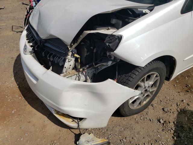 Photo 9 from auction – 2004 TOYOTA SIENNA XLE with VIN 5TDBA22C74S020189