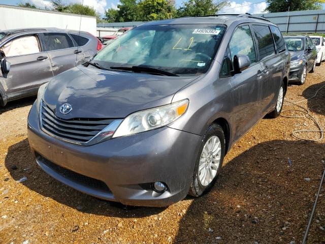 Photo 2 from auction – 2011 TOYOTA SIENNA XLE with VIN 5TDYK3DC1BS080654