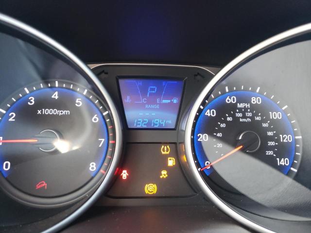 Photo 8 from auction – 2011 HYUNDAI TUCSON with VIN KM8JUCAC9BU185059