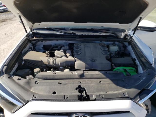 Photo 7 from auction – 2018 TOYOTA 4RUNNER SR with VIN JTEBU5JR3J5484527