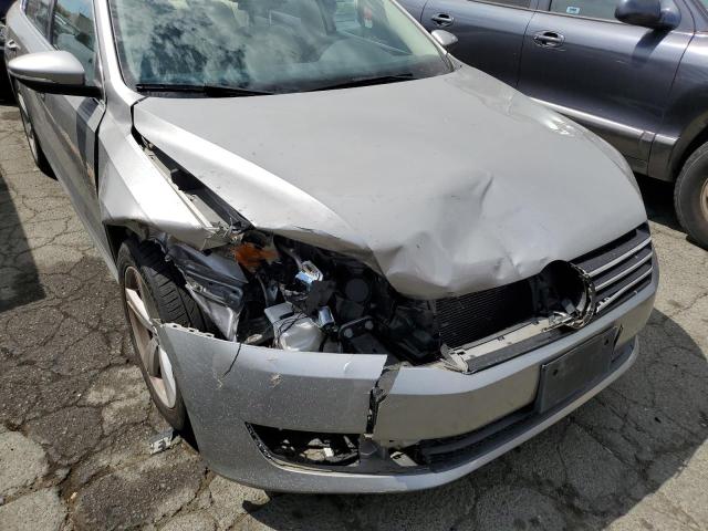 Photo 9 from auction – 2012 VOLKSWAGEN PASSAT with VIN 1VWBP7A38CC043670