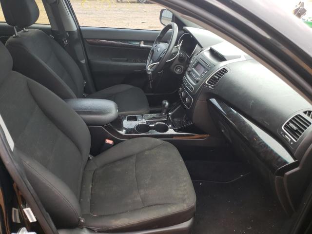 Photo 5 from auction – 2015 KIA SORENTO LX with VIN 5XYKTDA70FG634575