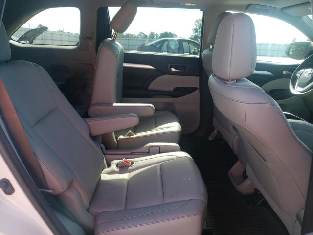 Photo 6 from auction – 2015 TOYOTA HIGHLANDER with VIN 5TDJKRFHXFS185907