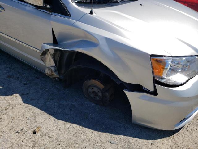 Photo 9 from auction – 2012 CHRYSLER TOWN & COU with VIN 2C4RC1CG0CR395563
