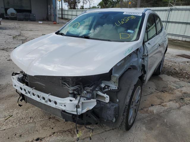 Photo 2 from auction – 2017 LINCOLN MKC RESERV with VIN 5LMCJ3C96HUL63258