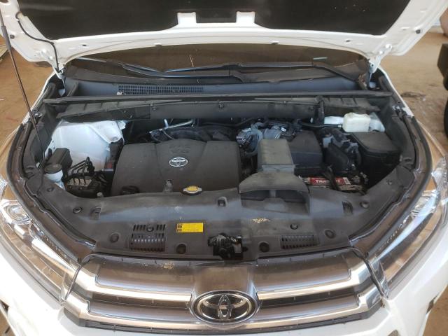 Photo 7 from auction – 2017 TOYOTA HIGHLANDER with VIN 5TDYZRFH9HS222734