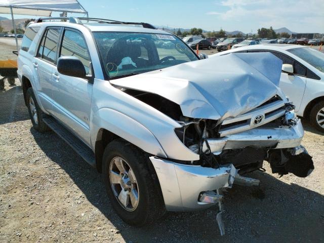 TOYOTA 4RUNNER SR 2003 مع رقم تعريف المركبة JTEZU14R338008573 - صورة من المزاد