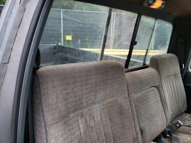 Photo 6 from auction – 1989 FORD F150 with VIN 1FTDF15N9KNB56652