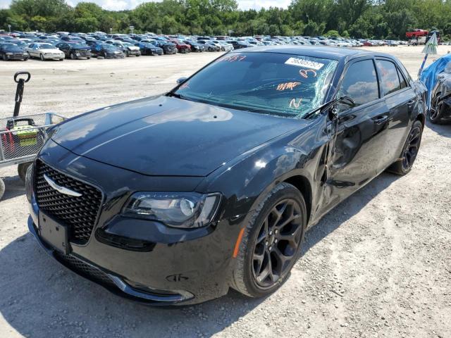 Photo 2 from auction – 2019 CHRYSLER 300 S with VIN 2C3CCABG4KH697437