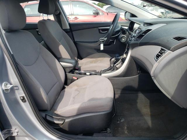 Photo 5 from auction – 2016 HYUNDAI ELANTRA SE with VIN 5NPDH4AE7GH696266