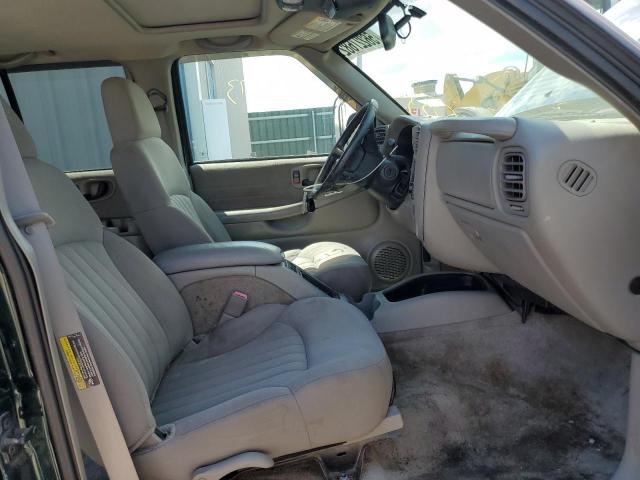 Photo 5 from auction – 2004 CHEVROLET BLAZER with VIN 1GNDT13X74K118359