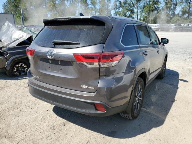 Photo 4 from auction – 2018 TOYOTA HIGHLANDER with VIN 5TDJZRFH0JS860877