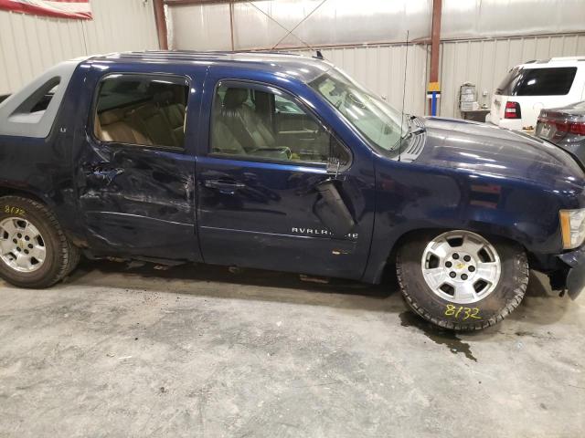 Photo 9 from auction – 2010 CHEVROLET AVALANCHE with VIN 3GNVKFE03AG230325