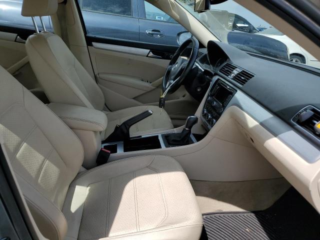 Photo 5 from auction – 2012 VOLKSWAGEN PASSAT with VIN 1VWBP7A38CC043670