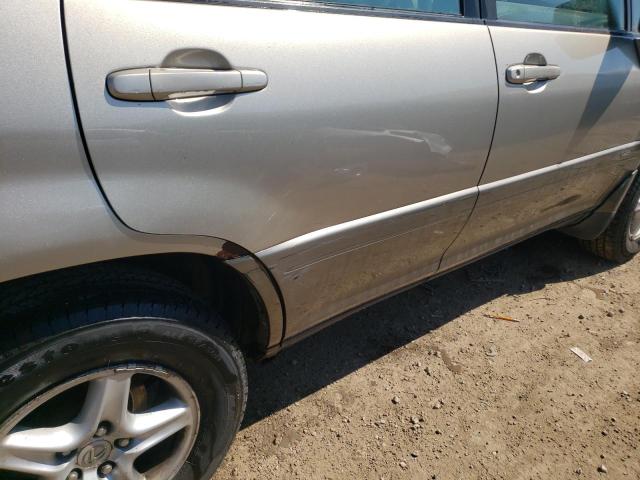 Photo 9 from auction – 2002 LEXUS RX 300 with VIN JTJGF10U320133938