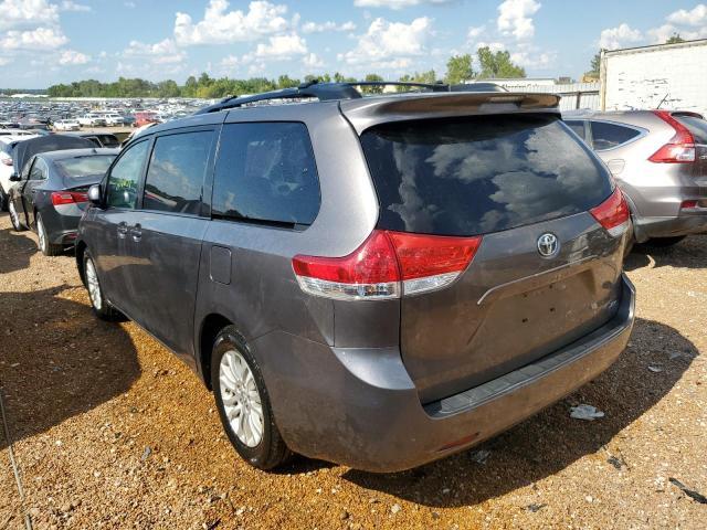 Photo 3 from auction – 2011 TOYOTA SIENNA XLE with VIN 5TDYK3DC1BS080654