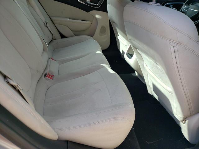 Photo 6 from auction – 2015 CHRYSLER 200 LIMITE with VIN 1C3CCCAB5FN687661
