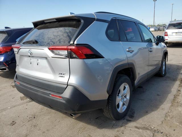Photo 4 from auction – 2019 TOYOTA RAV4 XLE with VIN 2T3P1RFVXKC029136